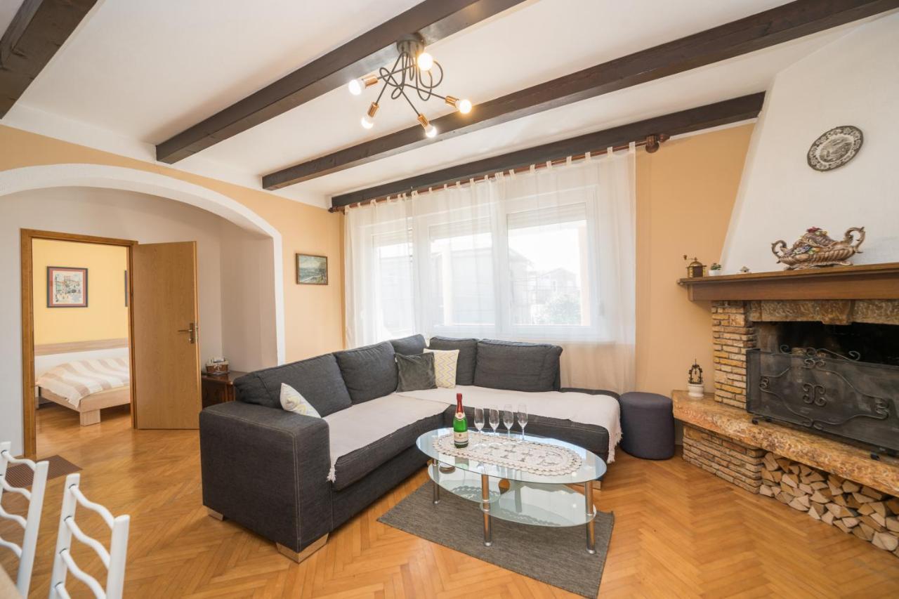 Red Karmenita Daire Umag Dış mekan fotoğraf