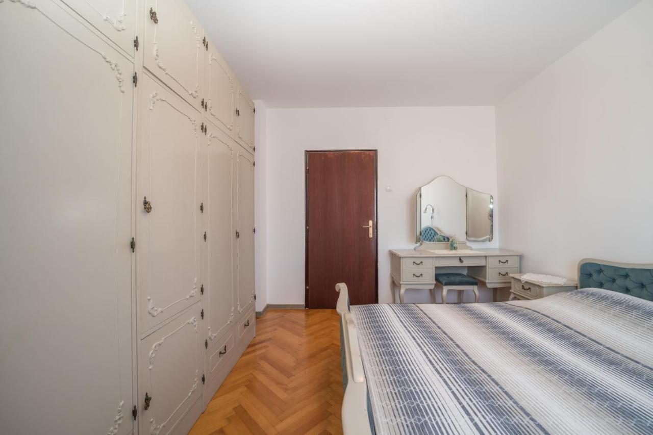 Red Karmenita Daire Umag Dış mekan fotoğraf